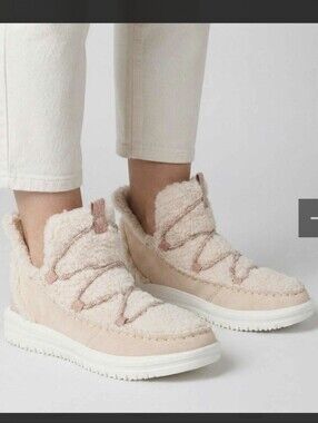 Hey Dude Camden Suede Cozy Cream Boots, Size Women’s US 9w boots #winter